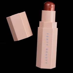 FENTY MATCH STIX SHIMMER SKINSTICK COGNAC